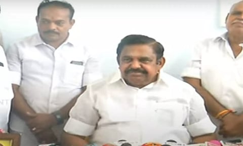 நிவாரண நிதியில் பாராமுகம்- அவங்க 2 பேருமே ஒன்றுதான்!