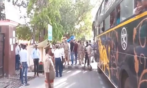 சட்டவிரோதமாக அழைத்து செல்லப்பட்ட 95 குழந்தைகள் அயோத்தியில் மீட்பு