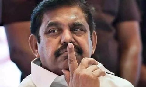 கோடைகால பயிற்சி முகாமில் பங்கேற்கும் பள்ளி மாணவ-மாணவிகளிடம் ரூ.500 கட்டணம் வசூலிப்பதா? எடப்பாடி பழனிசாமி