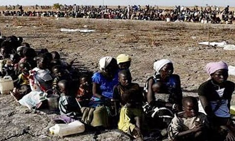 சூடான் : பசி, பட்டினியால் மண், இலைகளை சாப்பிடும் மக்கள்