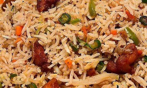 சிக்கன் ரைஸ் சாப்பிட்ட தந்தை-மகள் பாதிப்பு: உணவு மாதிரி பரிசோதனைக்கு அனுப்பி வைப்பு