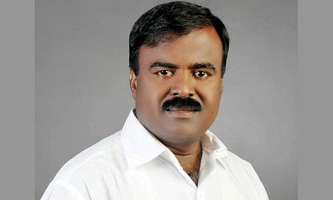 நெல்லை கிழக்கு மாவட்ட காங்கிரஸ் தலைவர் எரிந்த நிலையில் சடலமாக மீட்பு