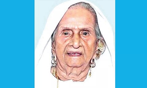 கேரளாவில் அதிக முறை வாக்களித்ததற்கான சான்றிதழ் பெற்ற மூதாட்டி மரணம்