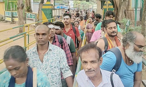 சதுரகிரி சுந்தரமகாலிங்கம் கோவிலுக்கு பக்தர்கள் வருகை வெகுவாக குறைந்தது