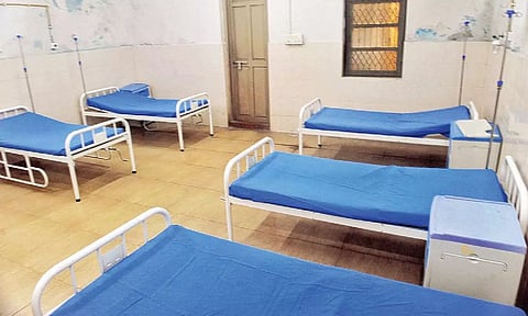 அரசு ஆஸ்பத்திரியில் வெப்பத்தால் பாதிக்கப்படுவோருக்கு சிகிச்சை அளிக்க சிறப்பு வார்டு