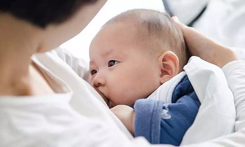 தாய்ப்பால் சுரப்பை அதிகரிக்க உதவும் எளிமையான வழிகள்