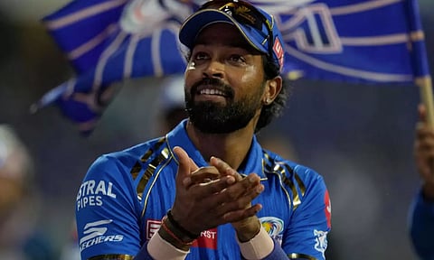 தொடர் தோல்விகள் - ஹர்திக்-ன் 'கேப்டன்சி ஸ்டைலை' விமர்சிக்கும் மும்பை சீனியர்கள்