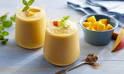 கோடை வெயிலுக்கு இதமளிக்கும் மாம்பழ லஸ்ஸி