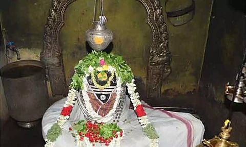 சிவனுக்கு ஏன் தாராபிஷேகம் செய்கிறார்கள்?