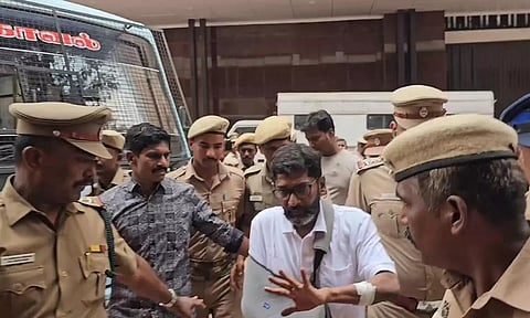 பெண் போலீசாரை விமர்சித்து பேசியது தவறு என்பதை உணர்ந்து விட்டேன்-சவுக்கு சங்கர் வாக்குமூலம்