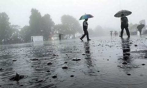 தமிழகத்தில் 16 மாவட்டங்களில் அடுத்த 3 மணிநேரத்திற்கு மழைக்கு வாய்ப்பு