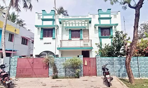 கொள்ளை நடந்த வீடு