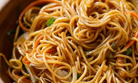 நூடுல்ஸ் சாப்பிடுவதால் ஏற்படும் பிரச்சனைகள்