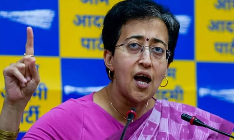 குதிரை பேர குற்றச்சாட்டு.. அவதூறு வழக்கில் டெல்லி அமைச்சர் அதிஷிக்கு உயர்நீதிமன்றம் சம்மன்