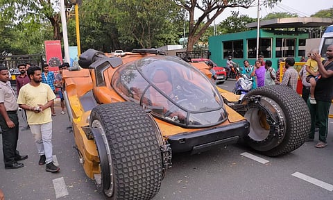 சென்னை சாலைகளில் வலம் வந்த பிரபாஸின் புஜ்ஜி