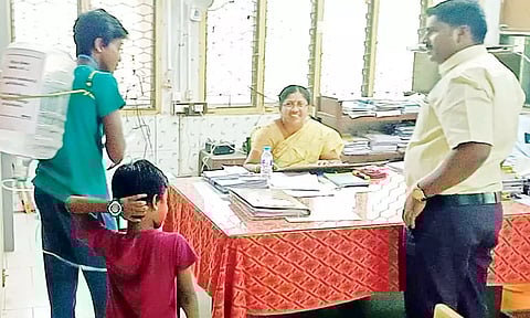 பாத்திரத்தில் உணவு தரமறுத்த ஓட்டலில் பாதுகாப்புதுறை அதிகாரிகள் ஆய்வு