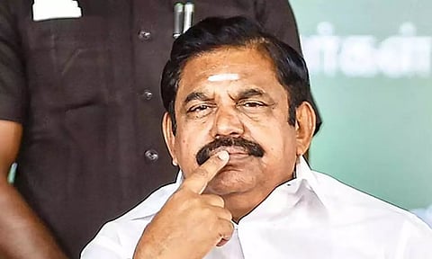 கருத்துக்கணிப்பு முடிவுகள் எதிரொலி: அ.தி.மு.க. தொண்டர்கள் கலக்கம்