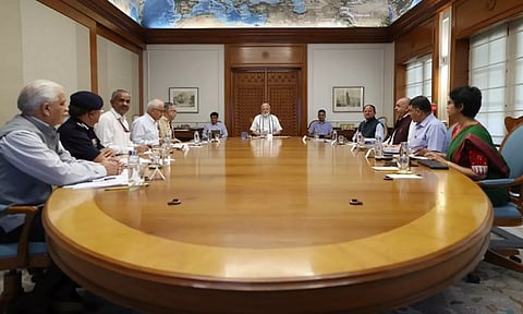 வெப்ப அலை பாதிப்பு- பிரதமர் மோடி தீவிர ஆலோசனை