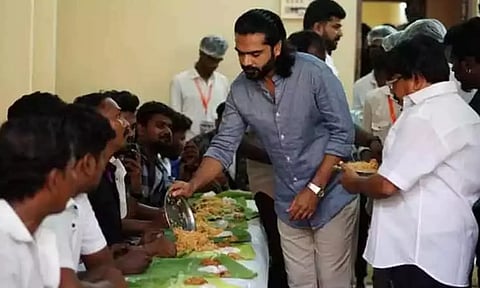 சிம்பு கொடுத்த பிரியாணி விருந்து