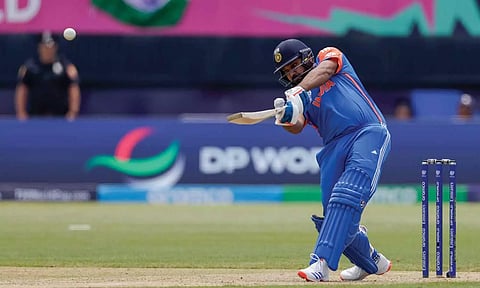 ஆரம்பமே அமர்க்களம்.. முதல் வெற்றியில் பல சாதனைகளை படைத்த ரோகித் சர்மா