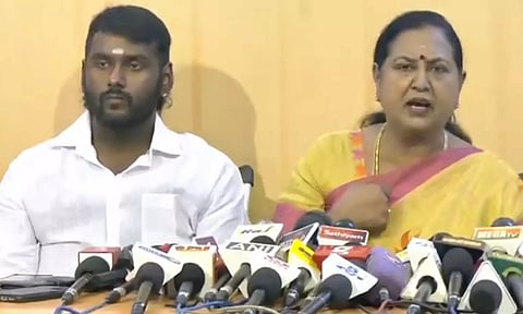 ஒரு சின்ன பையன் முதல்முறையா தேர்தல்ல நிக்கிறாரு, ஜெயிச்சாதான் என்ன: பிரேமலதா ஆதங்கம்