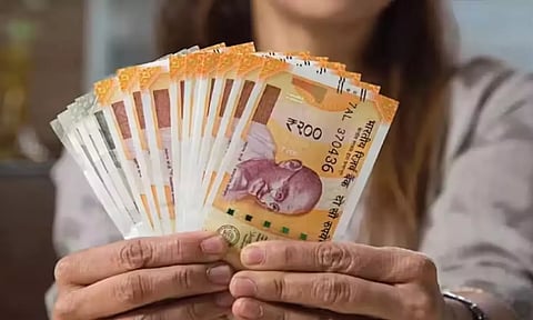 அதிக வட்டி அளிக்கும் `மகிளா சேமிப்பு திட்டம்'