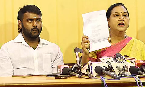 தேர்தல் ஆணையத்தில் விஜய பிரபாகரன் மனு தாக்கல்