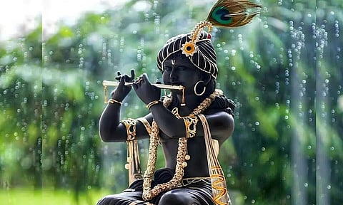 மோகத்தை உண்டாக்குகிற மேகத்தின் கருப்பு கண்ணன்