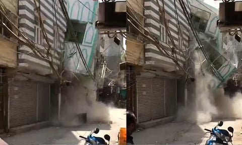 சீட்டுக் கட்டுபோல் சரிந்து தரைமட்டமான பழம்பெரும் மசூதி.. வைரல் வீடியோ