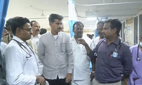 கள்ளச்சாராயம் விவகாரம்- மதிமுக எம்.பி துரை வைகோ நேரில் ஆறுதல்