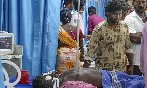 விஷச்சாராய சாவு 63 ஆக உயர்ந்தது: 77 பேர் ஆரம்ப சுகாதார நிலையத்தில் சேர்ப்பு