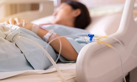 அரசு ஆஸ்பத்திரியில் தவறான சிகிச்சை: 1 வருடத்திற்கும் மேல் கோமாவில் இருக்கும் பெண்