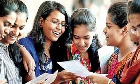 ஒரே நேரத்தில் வெளியாகும் தேர்வு முடிவுகள்- கல்லூரி கல்வி இயக்குனர் அறிவிப்பு