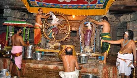 ஓர் ஆண்டில் நடராஜ பெருமானுக்கு 6 முறை அபிஷேகம்: காரணம் இதுதான்