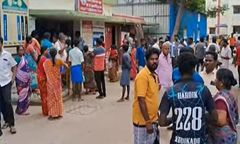 கடலூரில் பரபரப்பு: பாமக பிரமுகருக்கு அரிவாள் வெட்டு- போலீஸ் விசாரணை