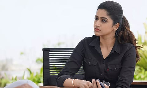 எஸ்ஆர் பிரபாகரன் தயாரித்து, இயக்கிய றெக்கை முளைத்தேன் - சென்சார் அப்டேட் வெளியீடு