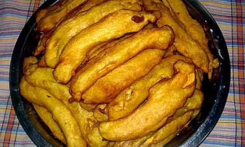 கேரளா ஃபேமஸ் பழம் பொரி...