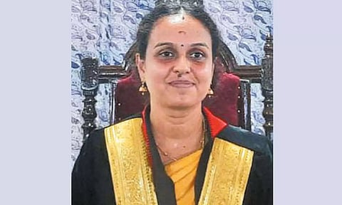 காஞ்சிபுரம் மேயர் மீது 29-ம்தேதி நம்பிக்கையில்லா தீர்மானம்- கமிஷனர் அறிவிப்பு