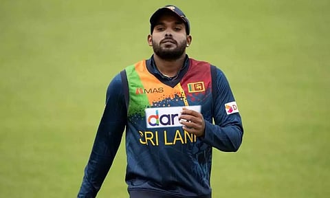 தொடர் தோல்வி எதிரொலி: கேப்டன் பதவியில் இருந்து விலகிய ஹசரங்கா