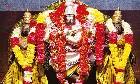 வேண்டும் வரங்களை அருளும் வேணுகோபாலர்