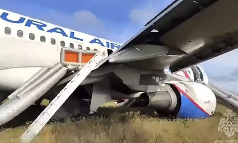 ரஷிய பயணிகள் ஜெட் விமானம் விபத்து- 3 பேர் உயிரிழப்பு