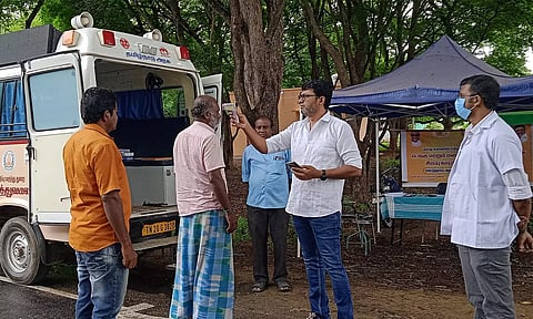 கர்நாடகாவில் டெங்கு காய்ச்சல்: தமிழக- கர்நாடகா எல்லை சோதனைச்சாவடிகளில் தீவிர வாகன சோதனை