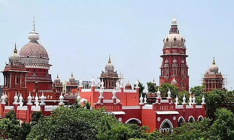 புதிய குற்றவியல் சட்டங்களுக்கு எதிரான வழக்கு: மத்திய அரசு பதில் அளிக்க ஐகோர்ட்டு உத்தரவு