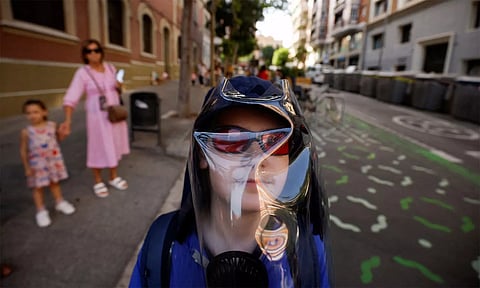 அரிய வகை நோயால் அவதி: எப்போதும் முக கவசத்துடன் இருக்கும் 11 வயது சிறுவன்