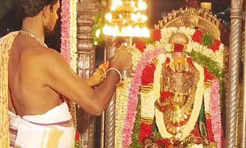 ஒற்றைக்காலில் கடும் தவமிருந்த கோமதியம்மன்