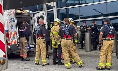 நியூயார்க் விமான நிலையத்தில் தீ விபத்து; 9 பேர் காயம்