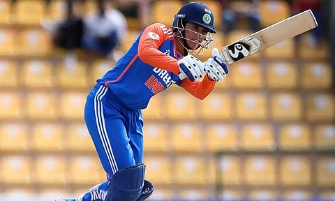 டி20 கிரிக்கெட்டில் அதிக ரன்கள்: 2-வது இடம் பிடித்து மந்தனா சாதனை