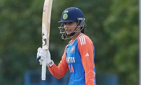 ஆசிய கோப்பை இறுதிப்போட்டி: இலங்கைக்கு 166 ரன்கள் இலக்கு நிர்ணயித்த இந்தியா