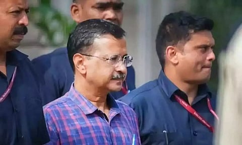 கெஜ்ரிவாலுக்கு எதிராக சி.பி.ஐ. குற்றப்பத்திரிக்கை தாக்கல்