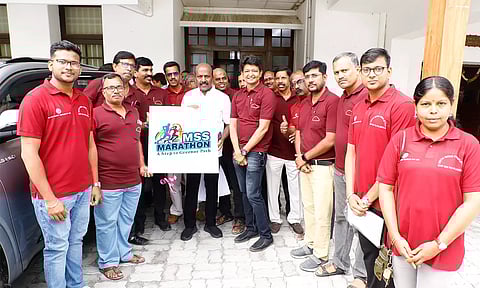 தன்னார்வ அமைப்பின் சார்பில் மரம் நடுதல் குறித்த விழிப்புணர்வு மாரத்தான் போட்டிக்கான லோகோ வெளியீடு